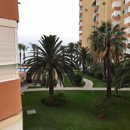 Apartamentos Centro Internacional Algarrobo-Costa Eksteriør billede