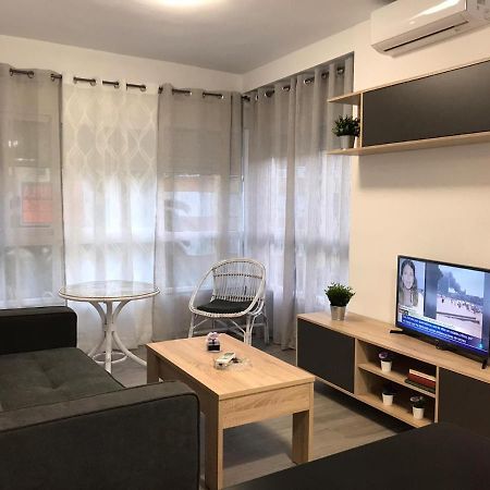 Apartamentos Centro Internacional Algarrobo-Costa Eksteriør billede