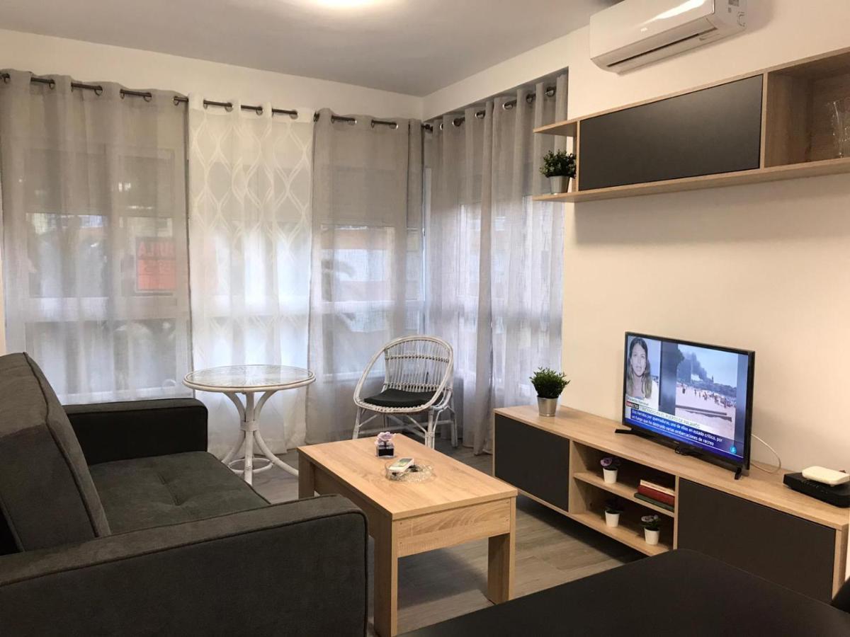 Apartamentos Centro Internacional Algarrobo-Costa Eksteriør billede