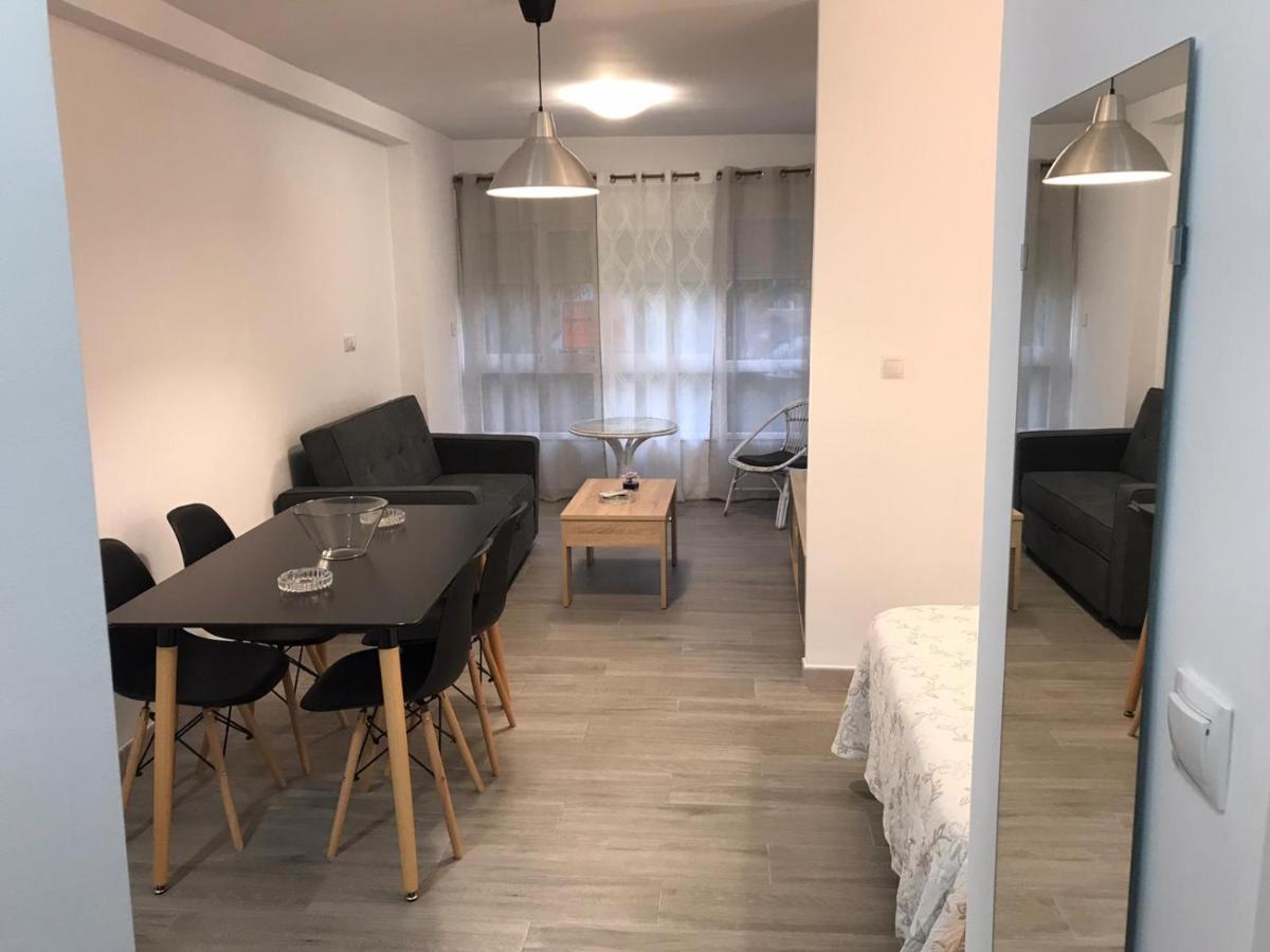 Apartamentos Centro Internacional Algarrobo-Costa Eksteriør billede